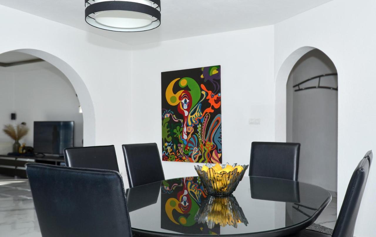 Copacabana Beach Apartments Trogir Ngoại thất bức ảnh